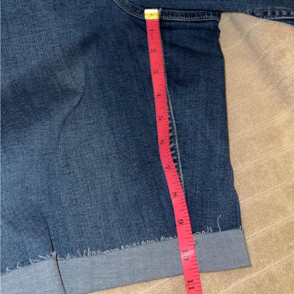 Calvin Klein Bermuda Shorts - Picture 9 of 11